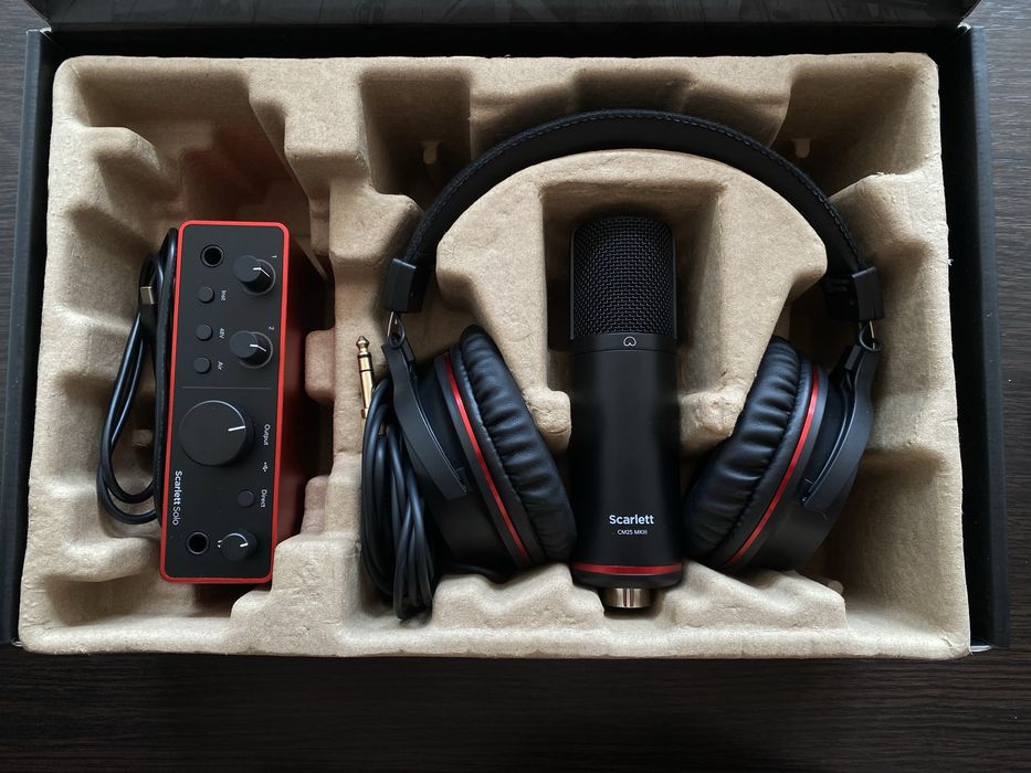 Комплект для звукозапису Focusrite Scarlett Solo Studio 4th Gen