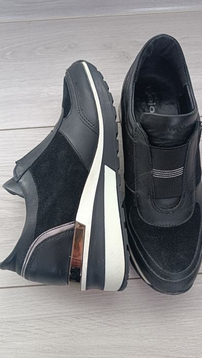 Adidasy-wojas.  Bardzo dobre- 37