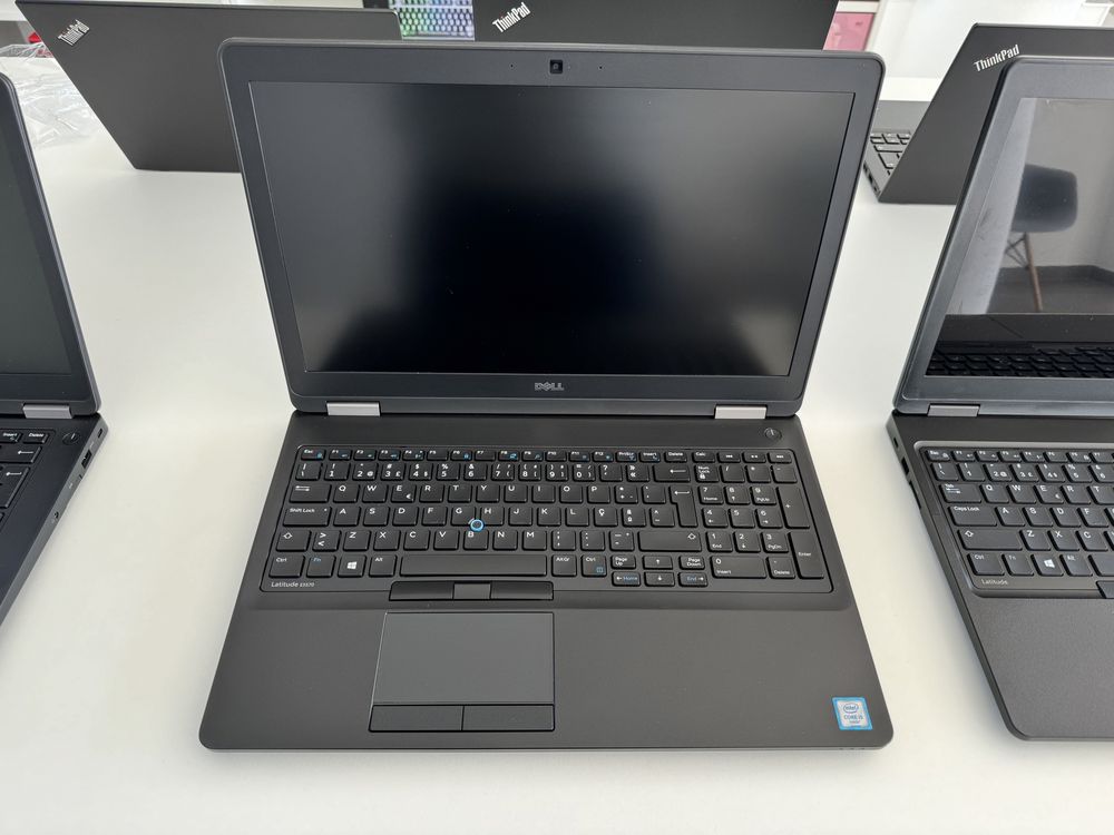 DELL E5570 | i5-6200U | 16GB | 512GB SSD | WIN 11 PRO | 1 ANO GARANTIA