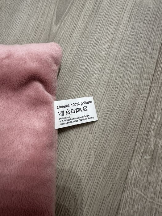 Różowa poduszka podróżna rogal 2w1