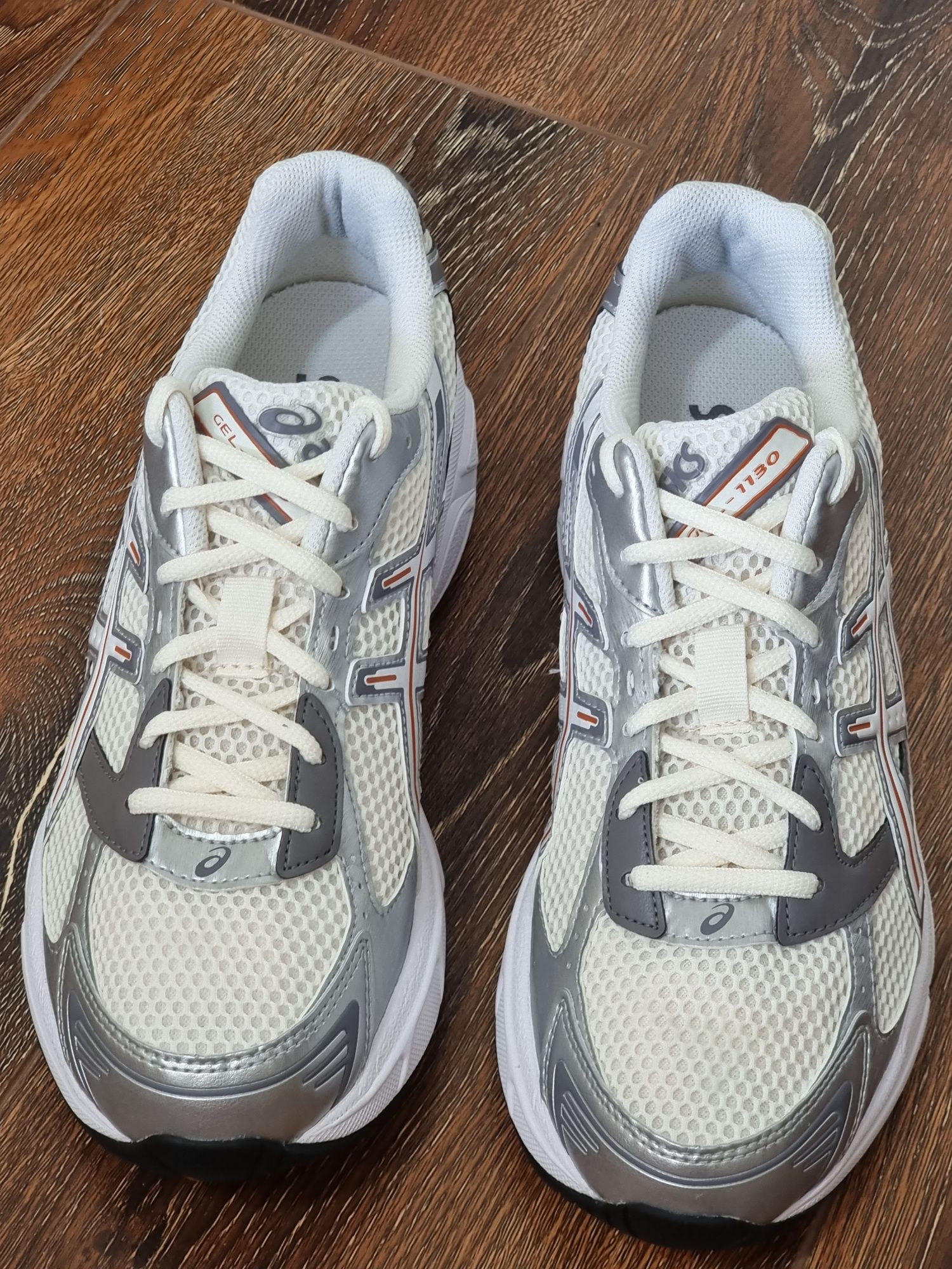 Оригінал 100% кросівки asics gel 1130 eur 42