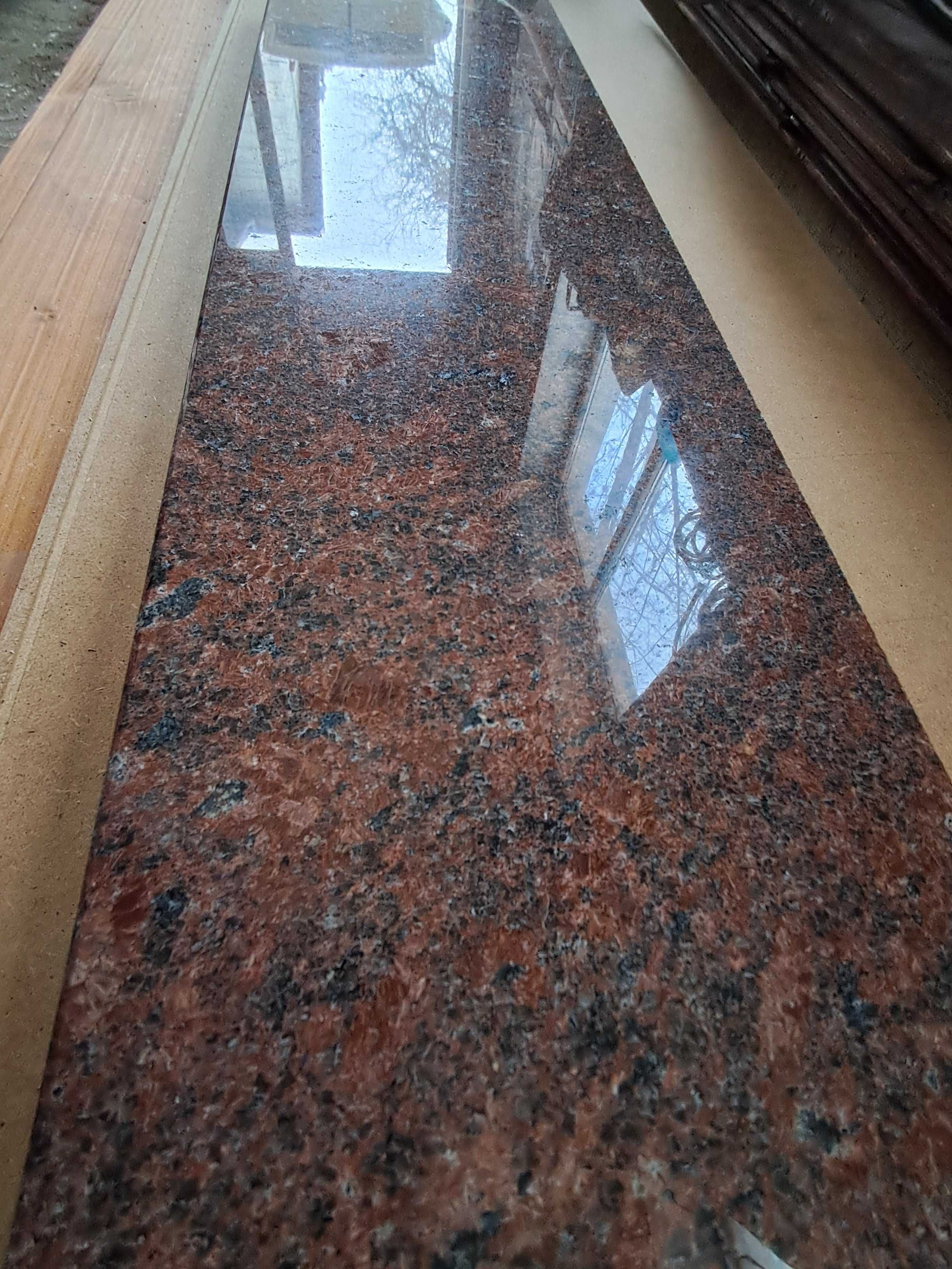 Parapet granitowy
