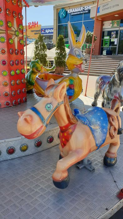 ТЕРМІНОВО!!! Продається дитячий атракціон карусель Ціну зижено!!!