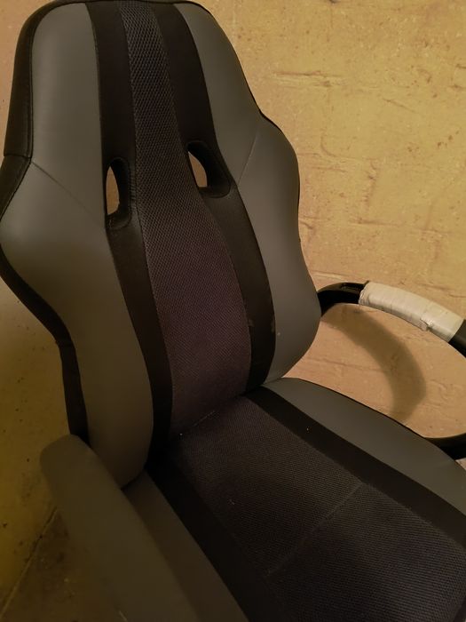 Fotel biurowy w stanie dobrym