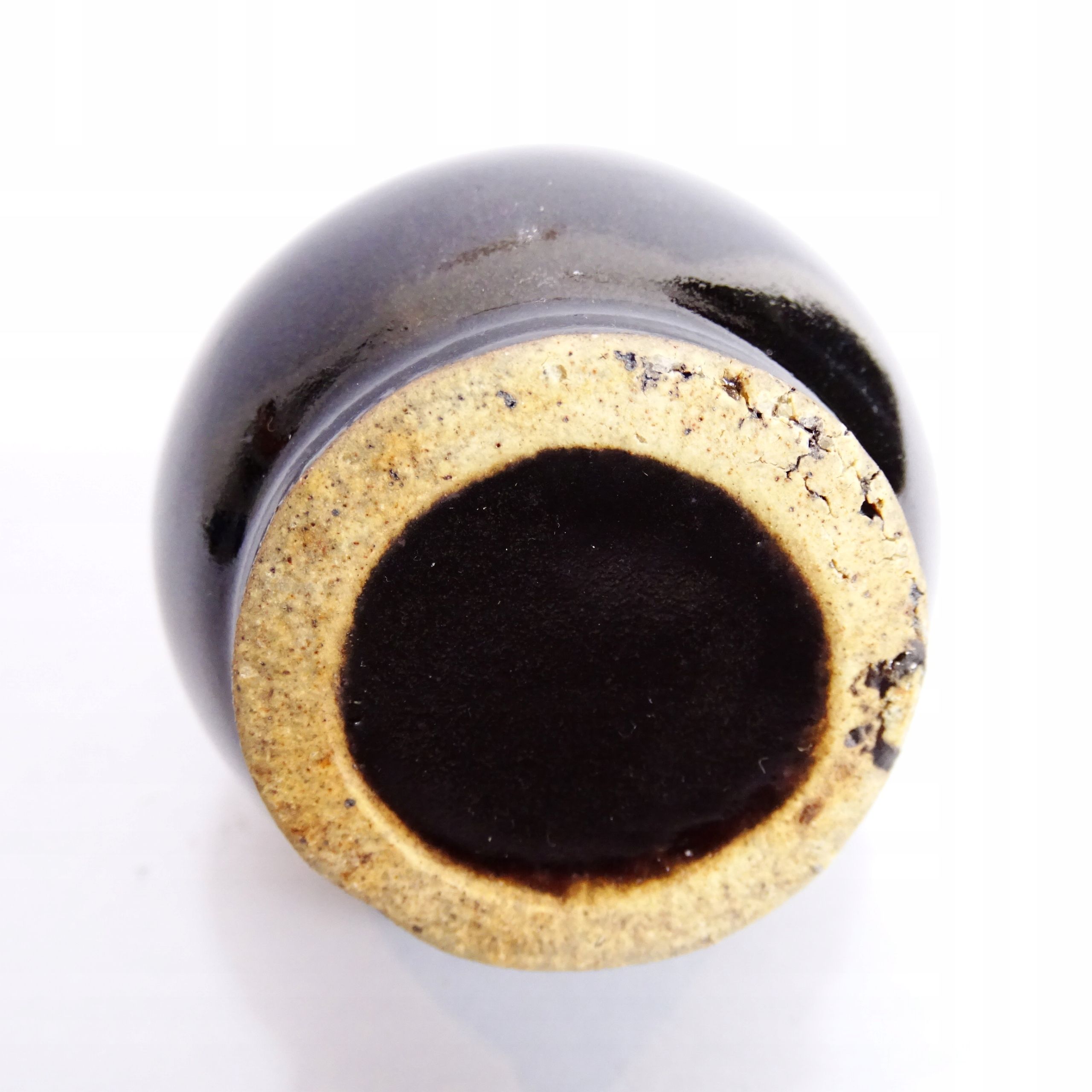 lata 60-te czarny ceramiczny wazonik dzbanuszek