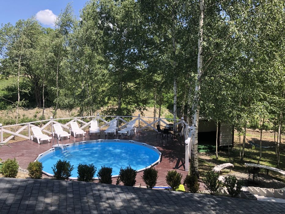 Відпочинок в Карпатах з басейном котедж RELAX HOME