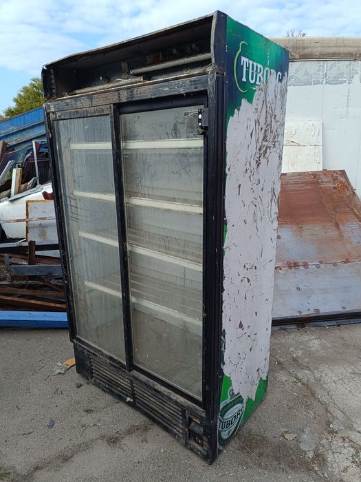 Холодильна вітрина, Двохдверні