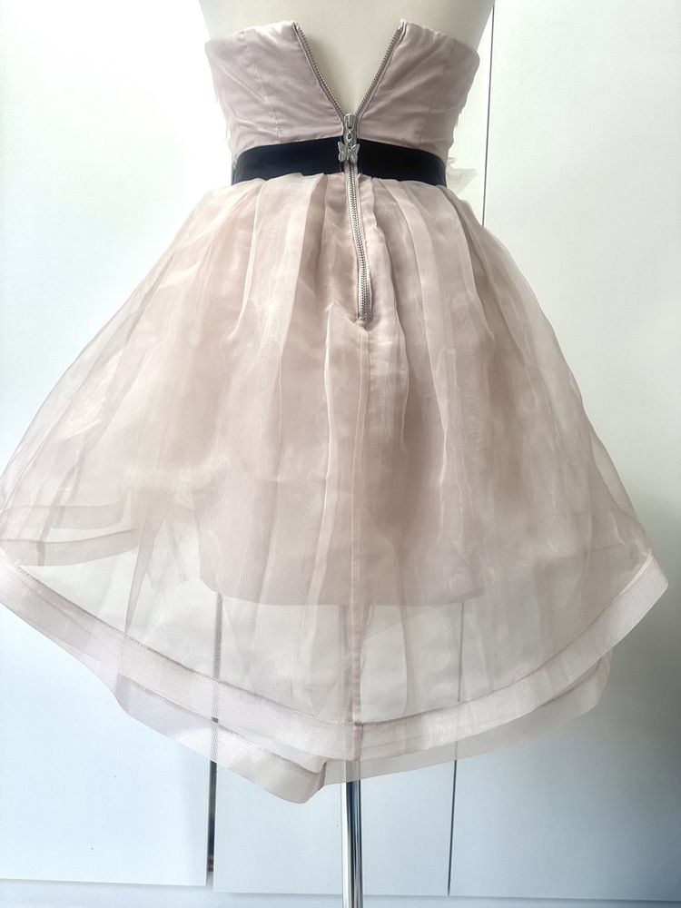 Sukienka Lipsy London chłodny beż r.10 czyli 38/M