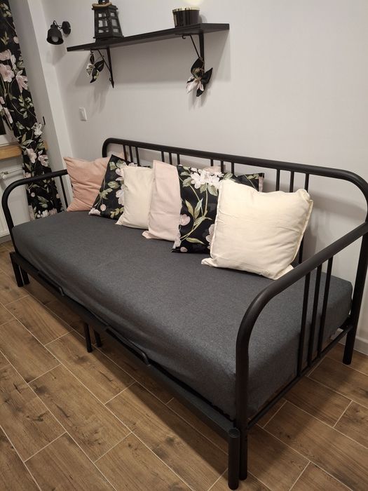 Łóżko ikea fyresdal z materacami