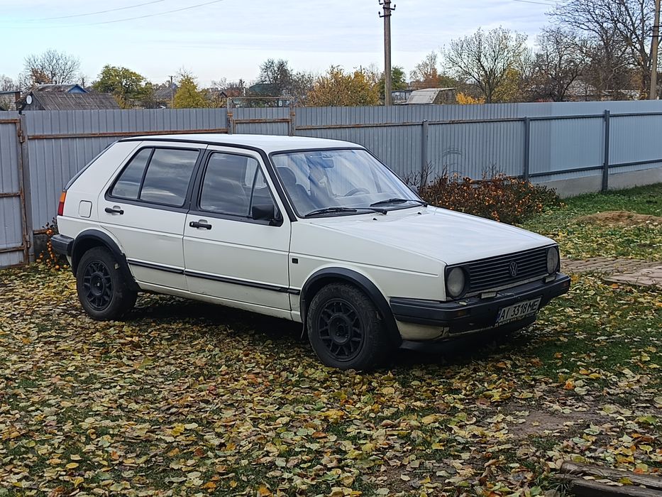 Продам Volkswagen Golf 2 1.8
