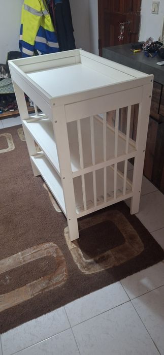 Berçário 82 largura por 94 alt 53 fund