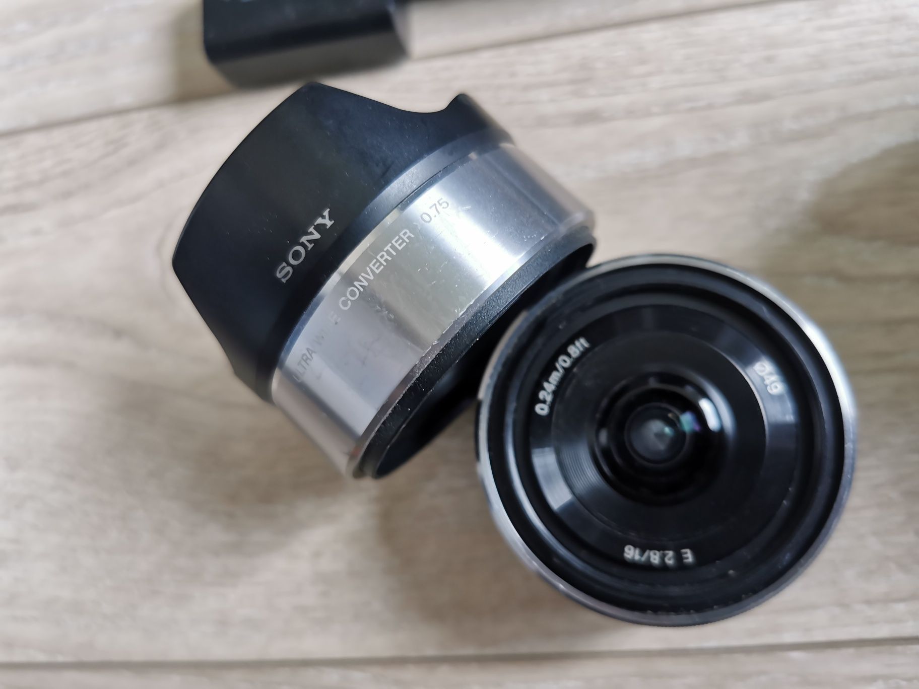 Sony Alpha A6000 plus kilka obiektywów i dodatków