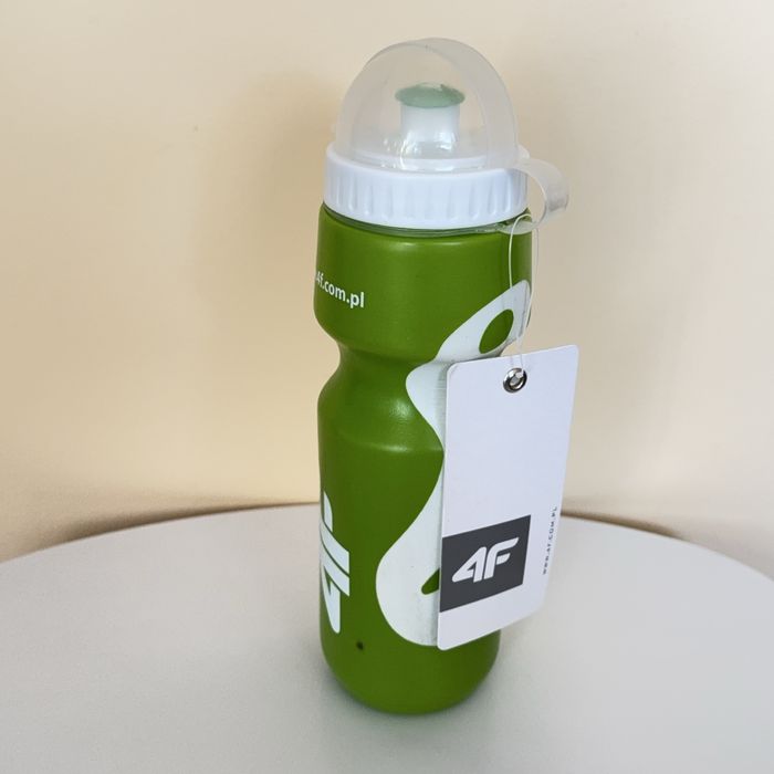 Bidon sportowy 4F.