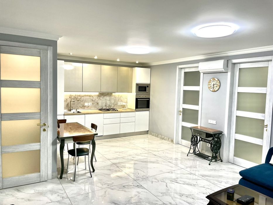 Продажа 3 к. Квартиры Премиум - класс ТРЦ "Аврора". Собственник