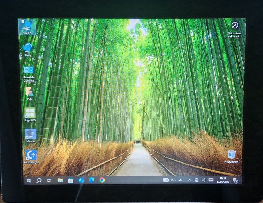 POS ecrã touch screen i5 RAM 8 Gb Windows 10 ativado
Descrim