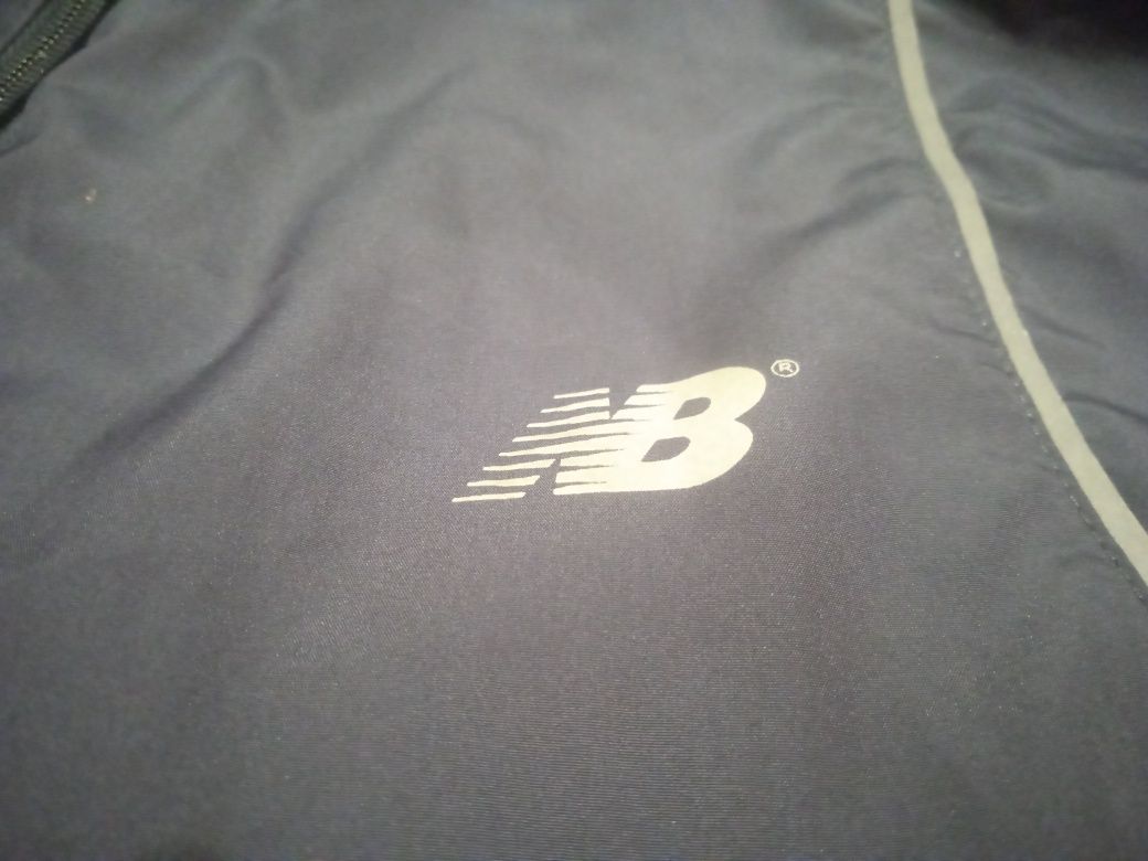 Лёгкая ветровка New Balance,  размер 10 / S.