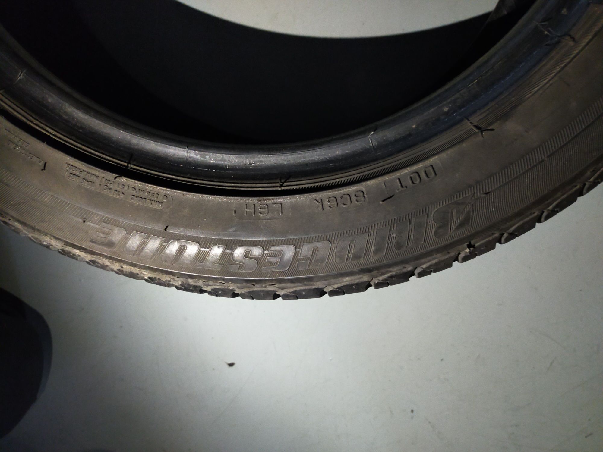 Pneus Bridgestone Turanza 195/50 R 15 como novos