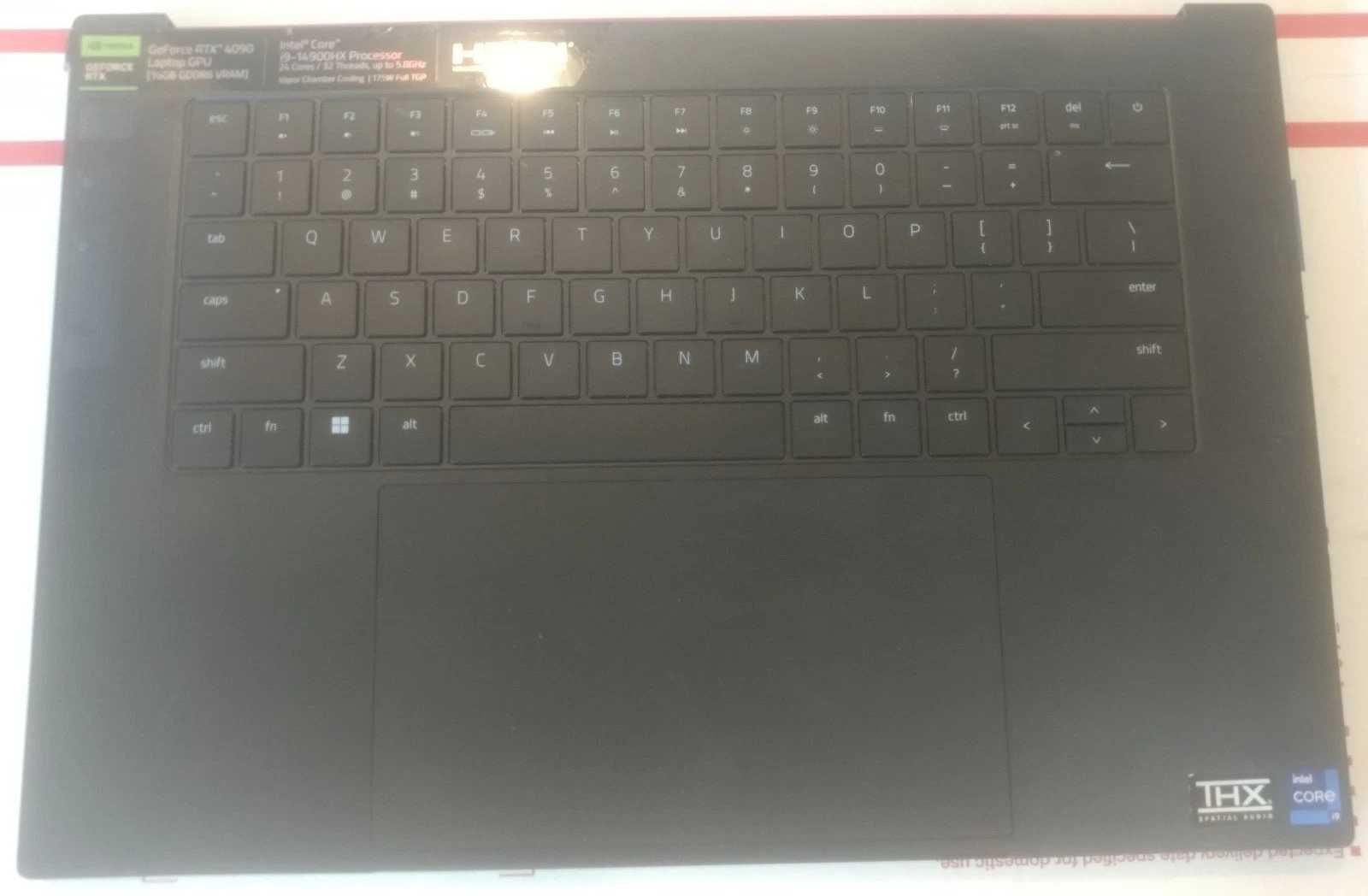 Razer Blade 16 2024 Palmrest keyboard touchpad