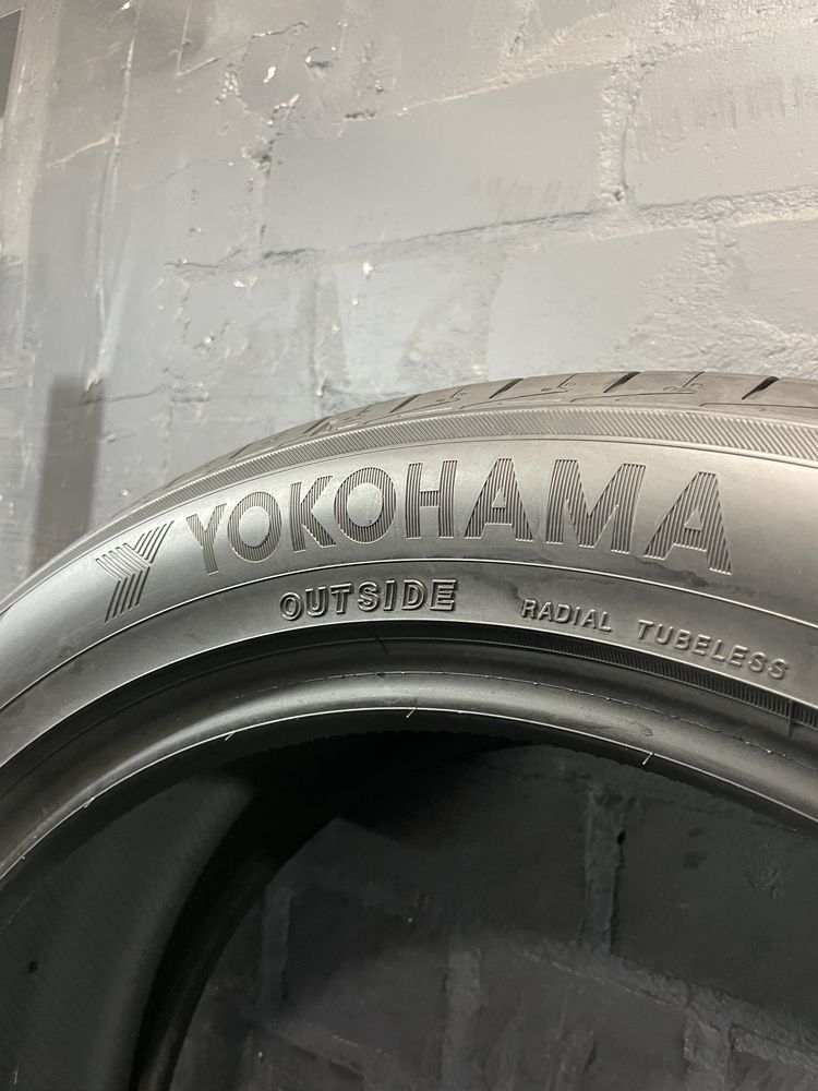2шт стан нових 235/50 R21 Yokohama ADVAN dB V552