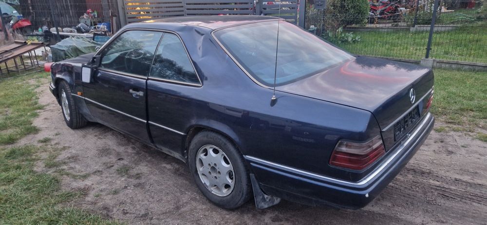 Mercedes 124 coupe