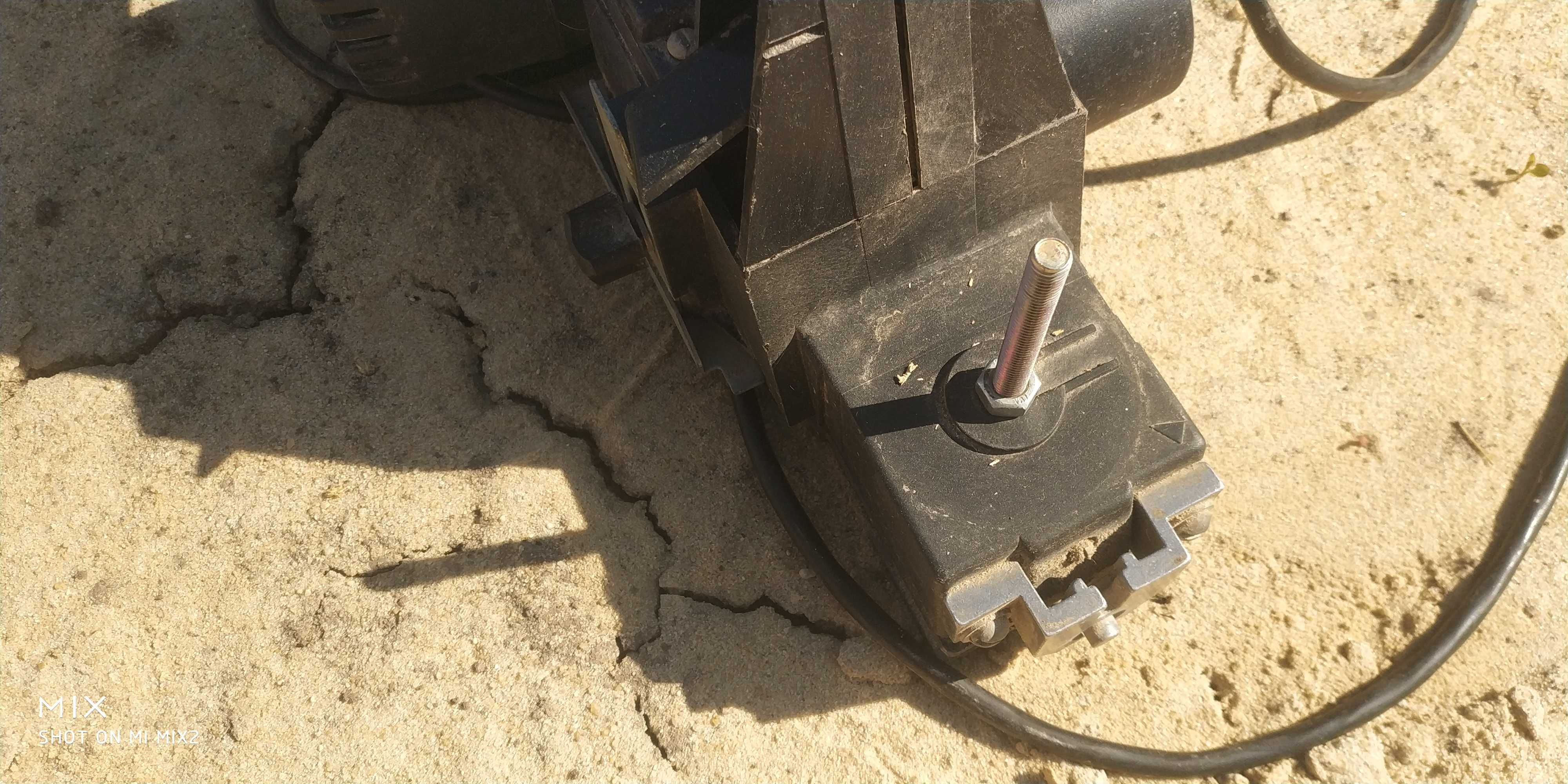 Електрорубанок Rebir IE-5709 B на запчасті