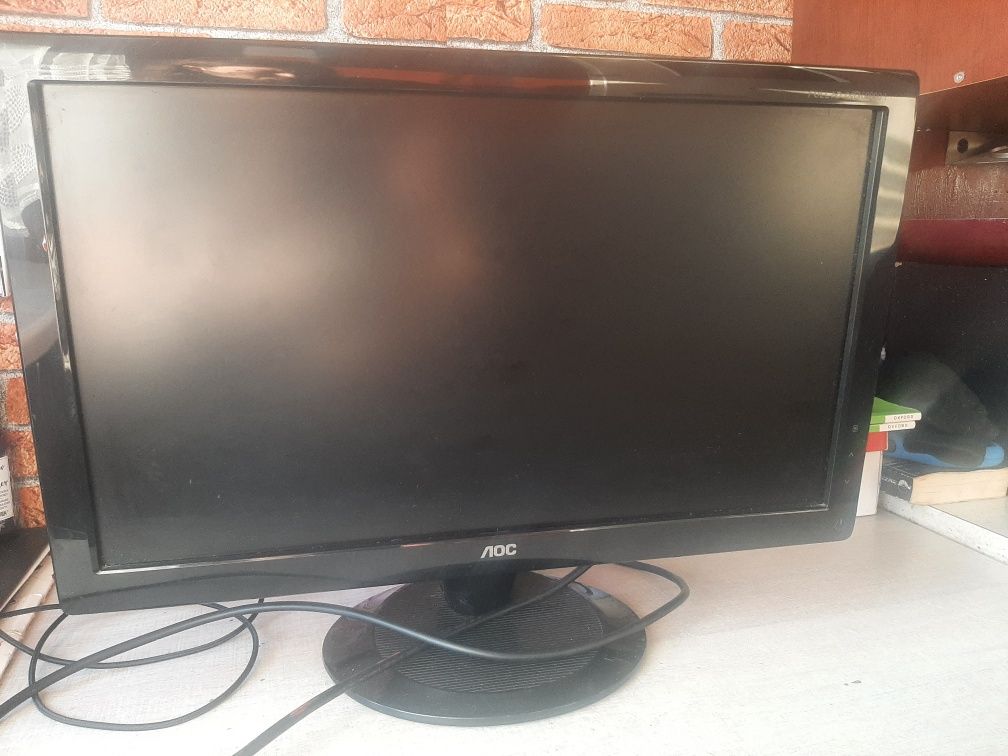 Monitor AOC 22 Cale