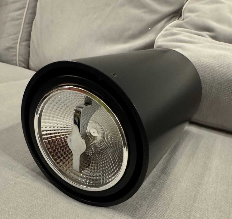 Aqform TUBA 111  Oprawa natynkowa czarna duża