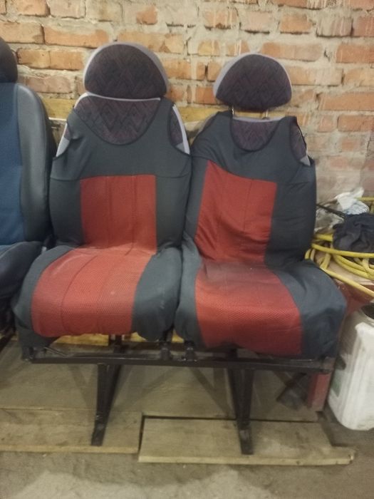 Сідушки на авто в гарному стані