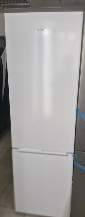 Frigorífico combinado hisense