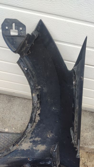 Błotnik przedni przód prawy ford Kuga mk1 f8