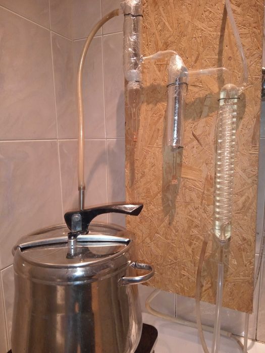 Destylatory, szklany ,wody i nie tylko