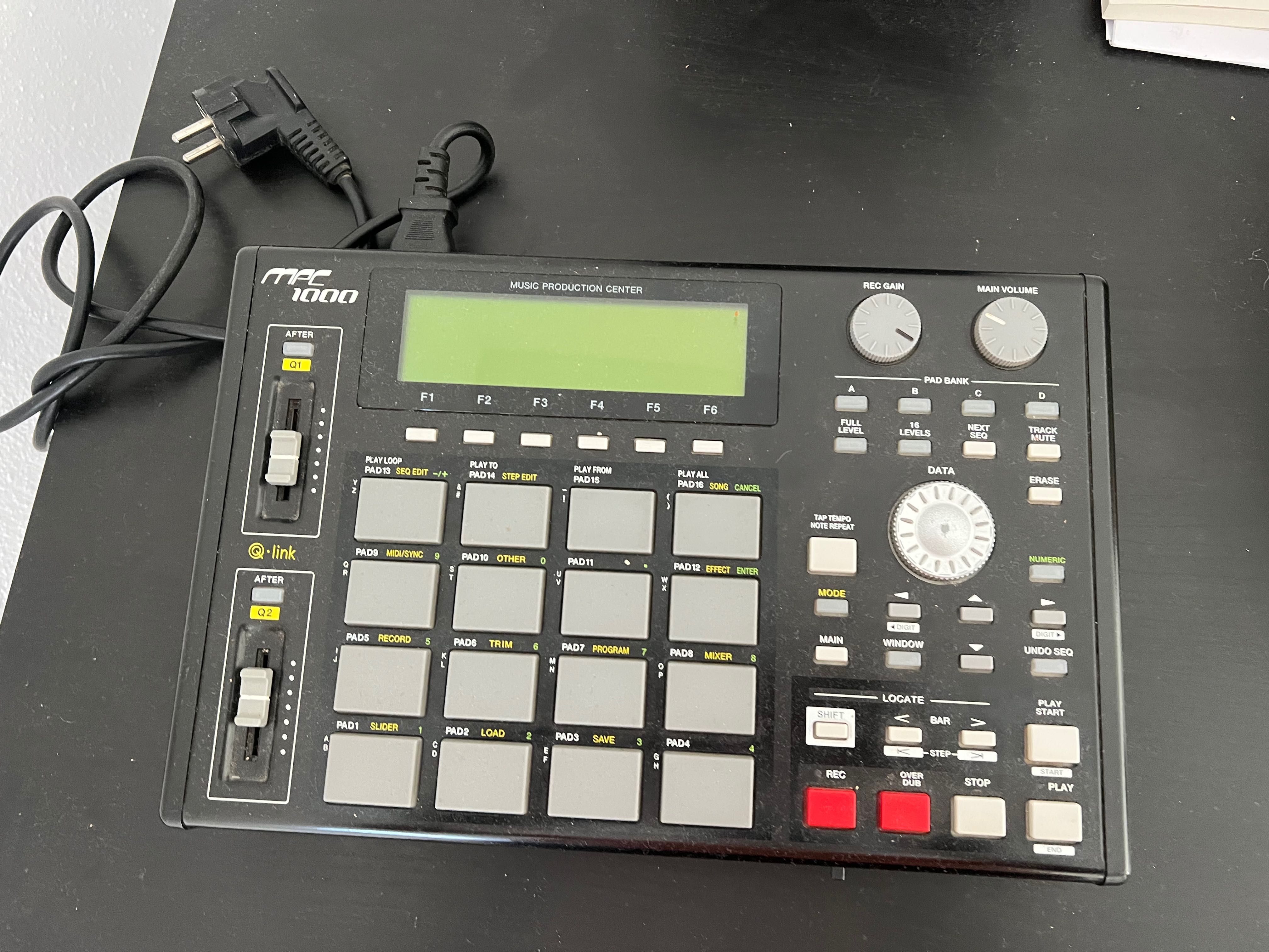 Mpc 1000 toda funcionando.
