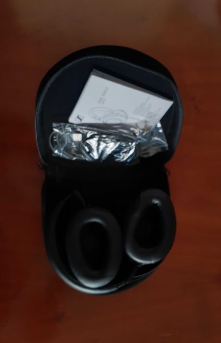 Auscultador Headphone wireless Sennheiser PXC 550-II