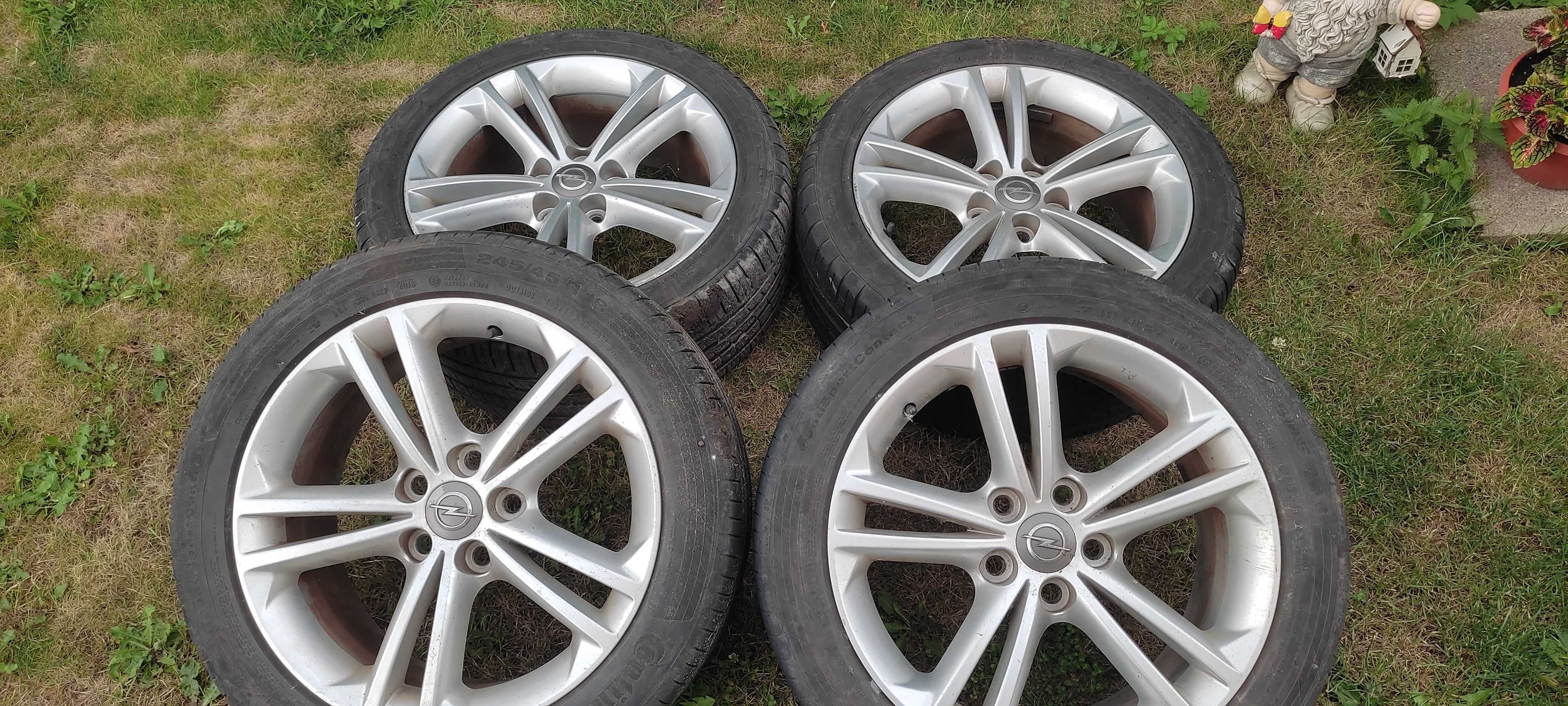 Opel Insignia Cosmo 2.0cdti 131km. 2009r. Sedan.
