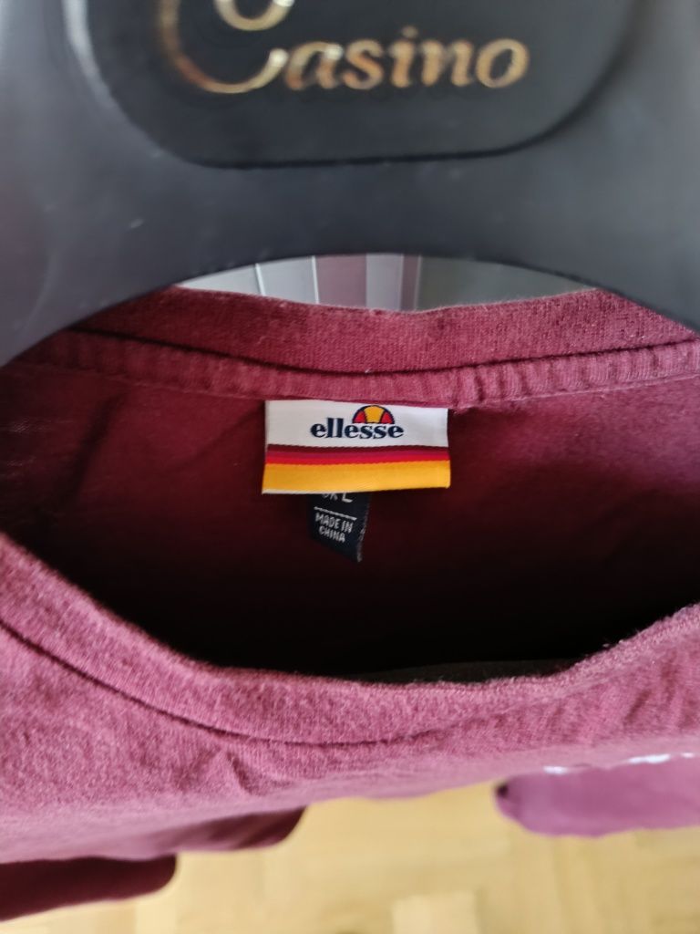 Ellesse t-shirt.