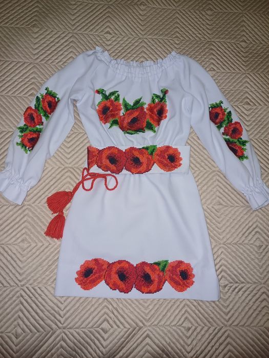 Сукня українська з бісером для дівчинки