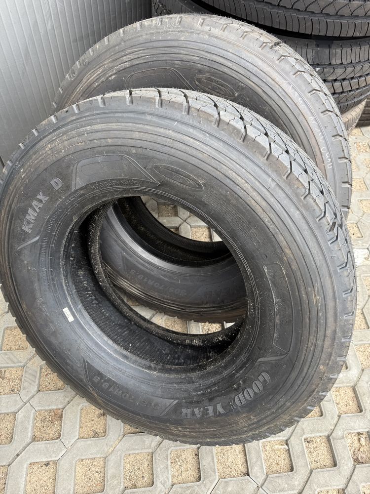 Opony 305/70r19.5 Goodyear Kmax D Napęd