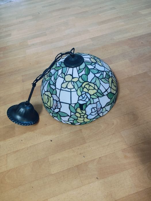 Wisząca lampa witrażowa