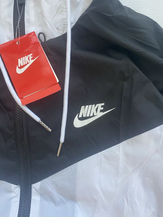Nike вітровка