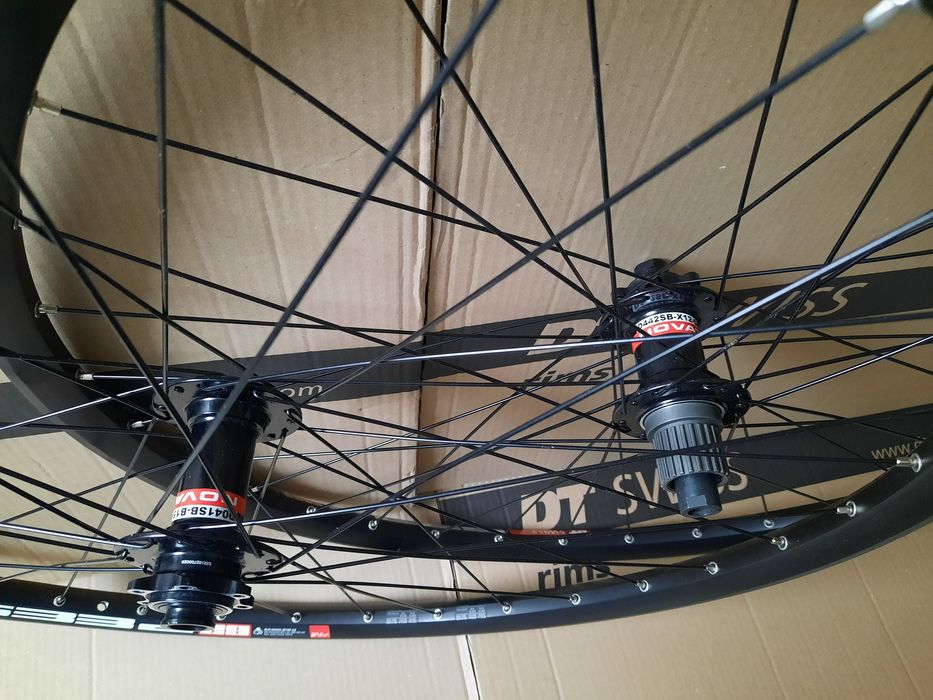 Nowe koła 29 dt swiss novatec bardzo mocne maszynowe łożyska