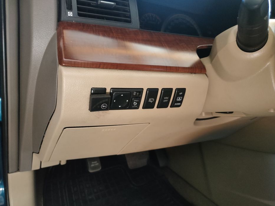 Nissan 3,5 V-6 газ бенз автомат