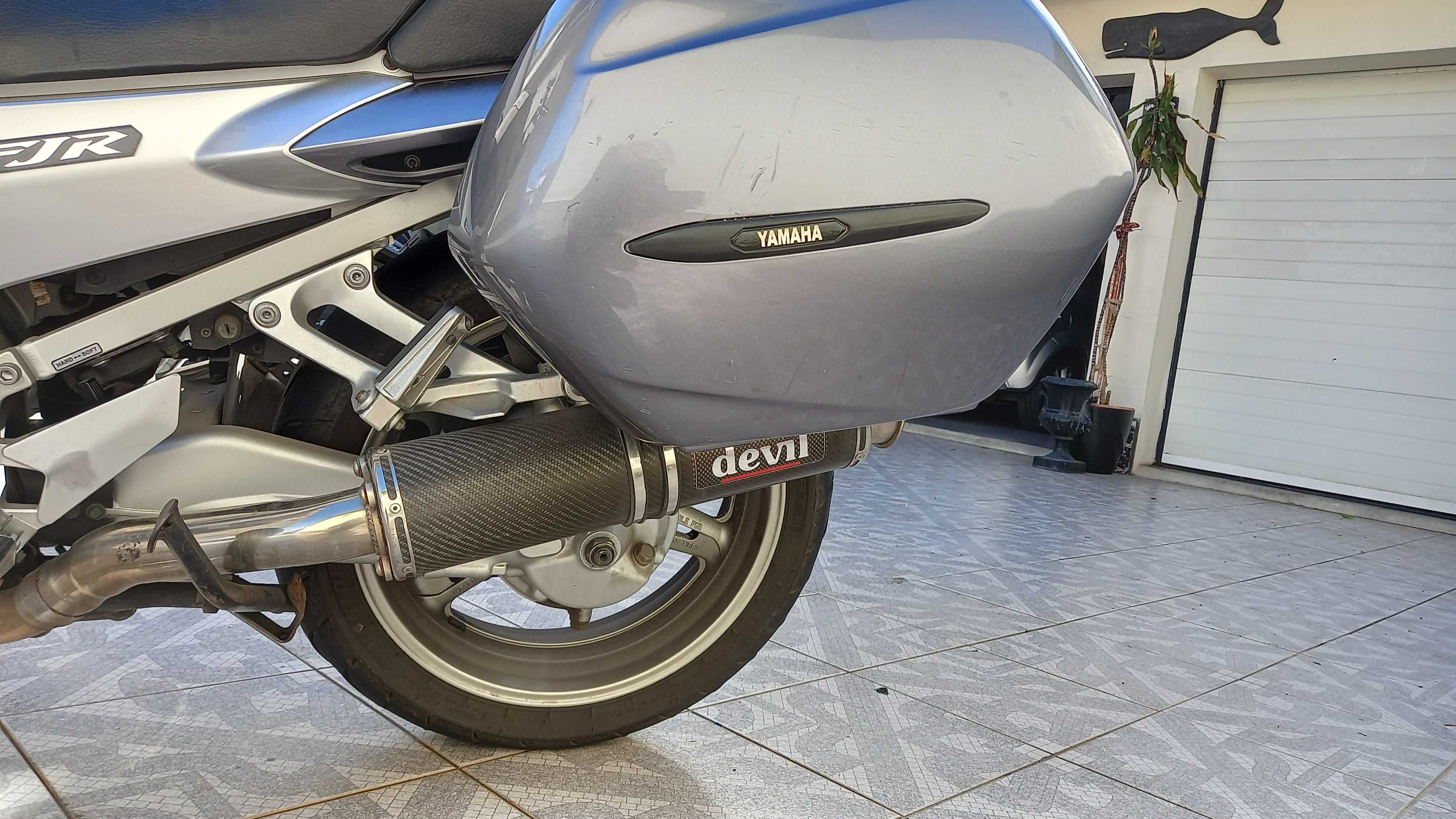 FJR 1300 em bom Estado