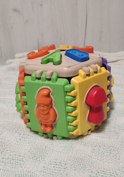 Игрушка сортер логика