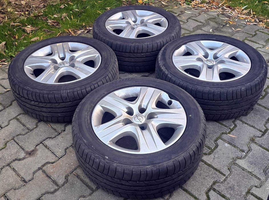 Aluminiowe Felgi OPEL INSIGNIA 5x120 R17 Opona