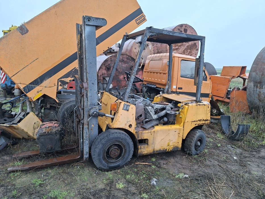 Wózek widłowy na części