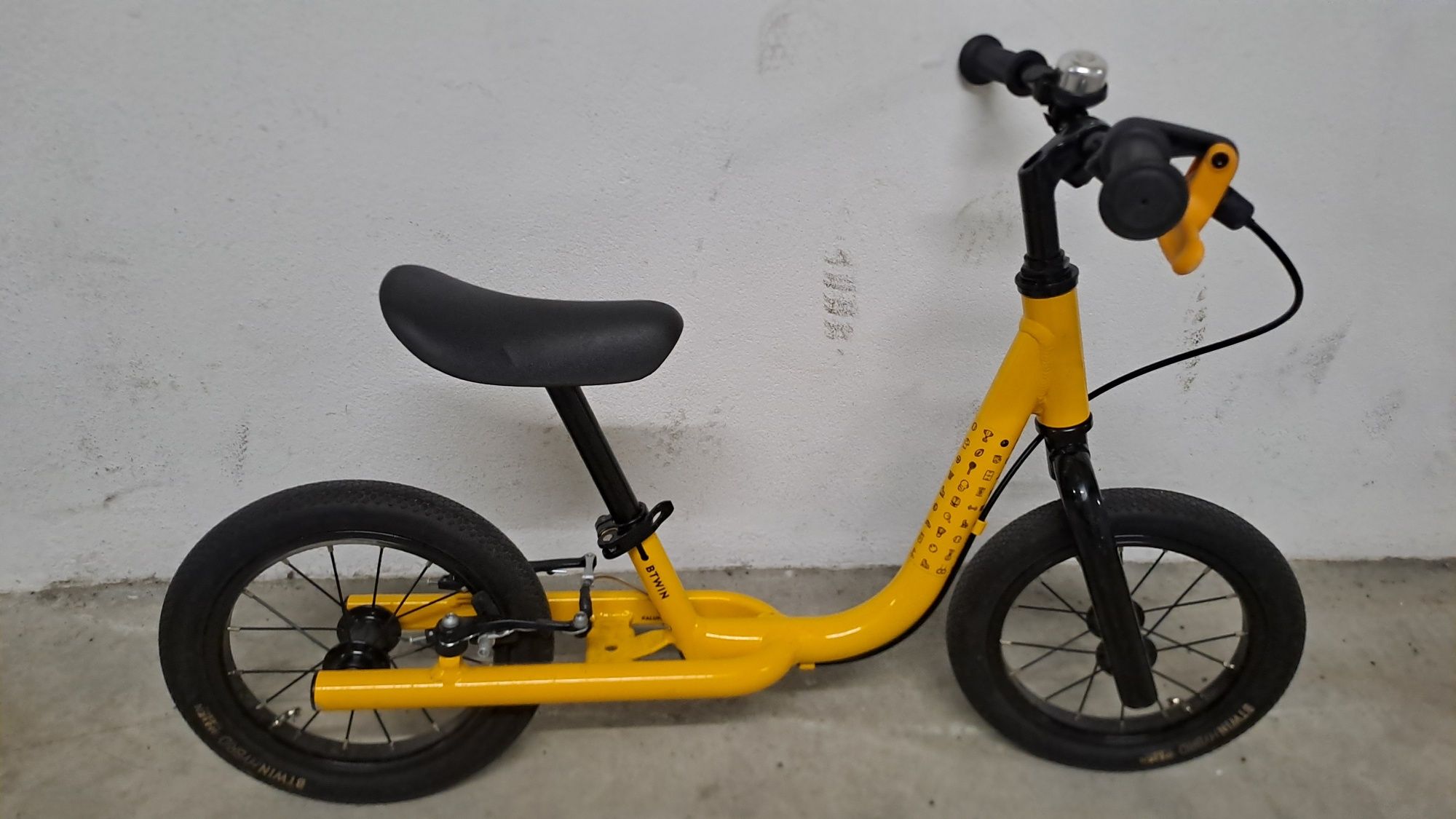 BTWIN Bicicleta de Aprendizagem 12 polegadas
Bicicleta de Aprendizagem