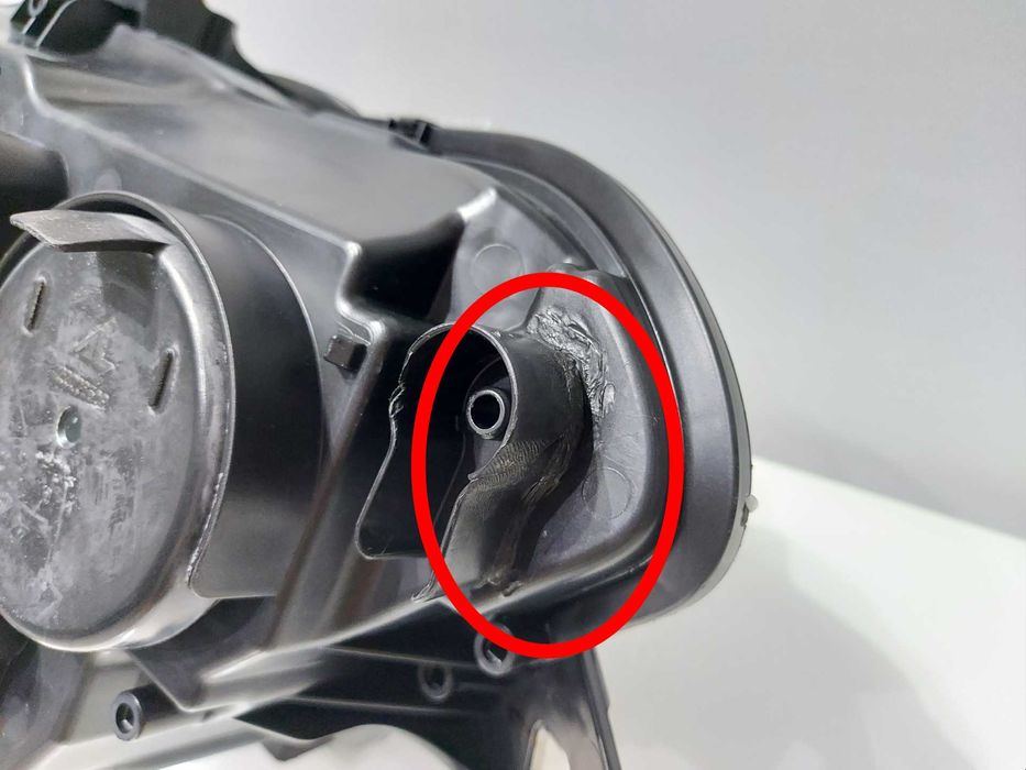 Fiat Tipo II 16-lampa Reflektor prawy 7PIN EU elektryczny oryginalny