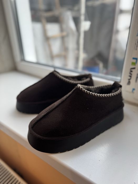 Теплі укорочені уггі,нові