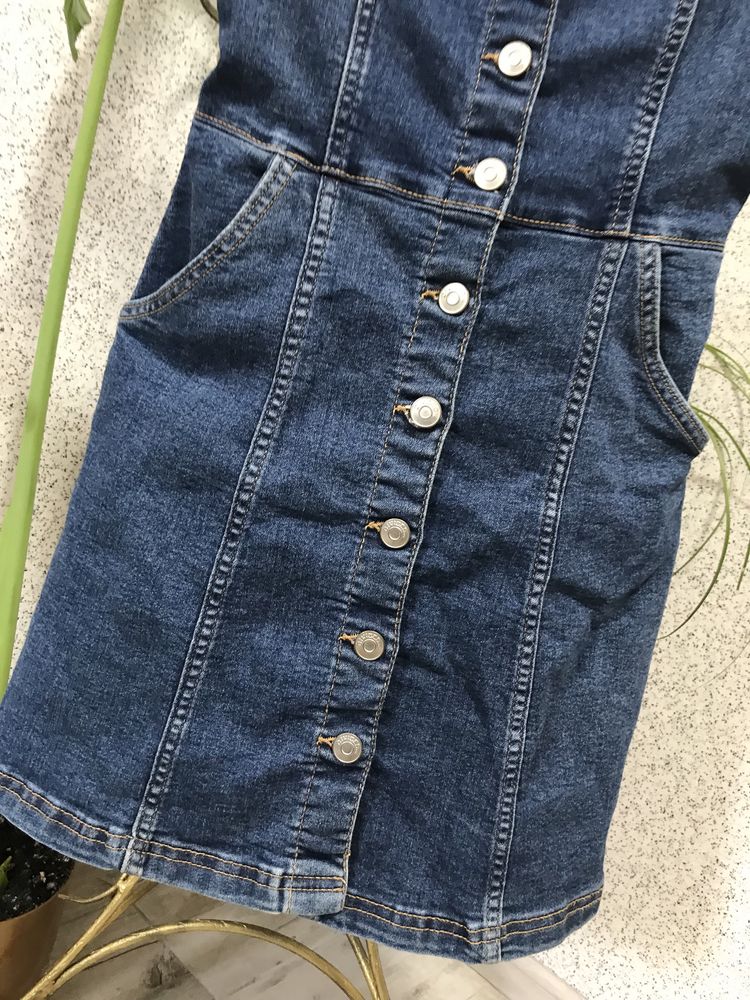 Джиинсовий сарафан H&M.