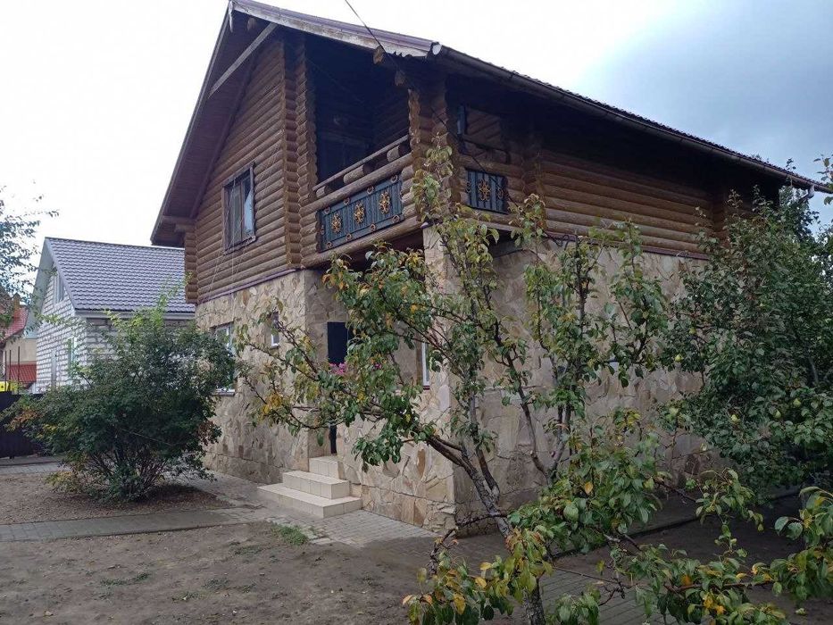 Продам 2-х этажный современный дом в Авангард 2